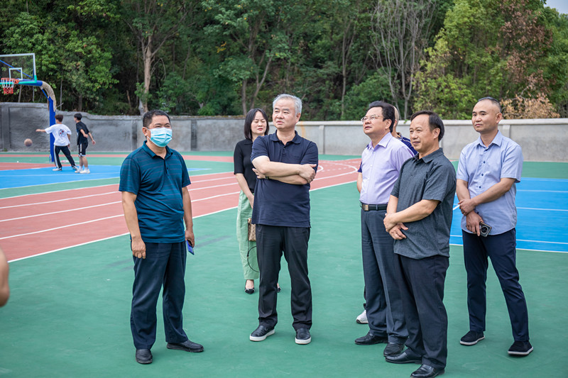 邵陽市華龍中學,邵陽中學教育,高中教育,師資雄厚,名優(yōu)教師